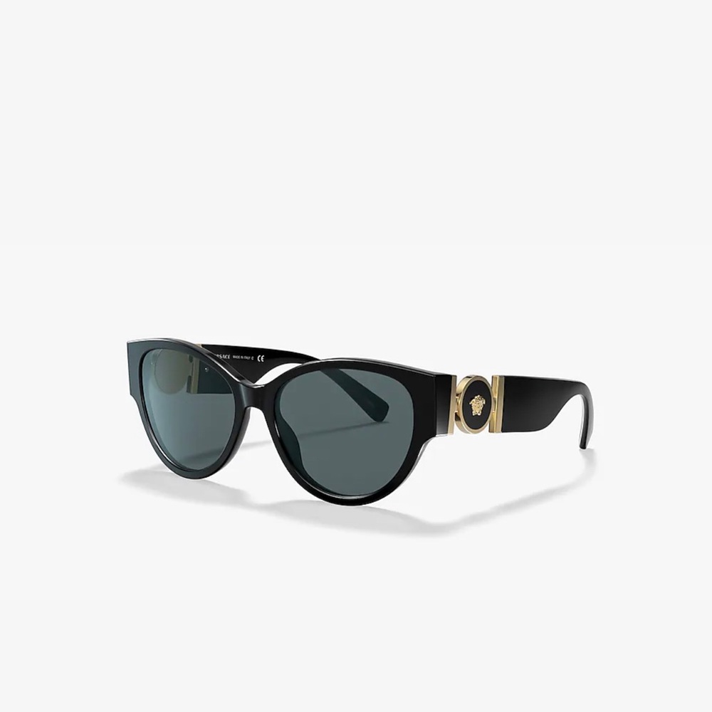 BNWT Versace Sunglasses 😎